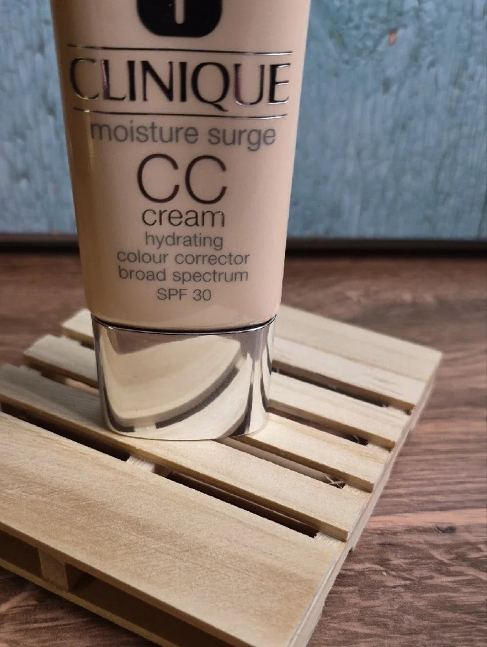 Clinique CC Cream Hydrating Color Corrector - Beige